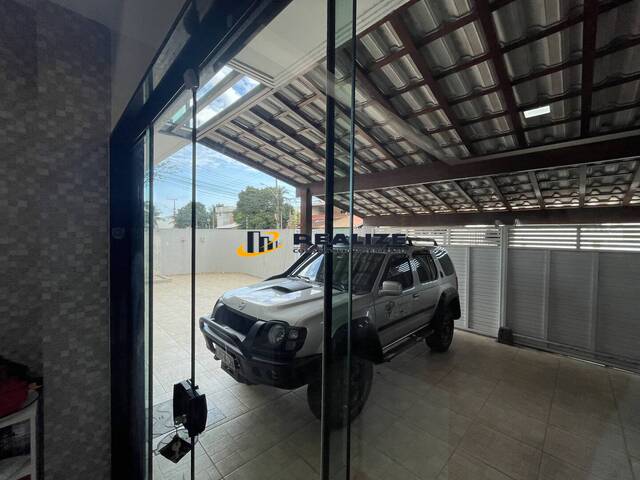#2190 - Casa para Venda em Campos dos Goytacazes - RJ