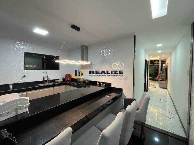 #2233 - Casa para Venda em Campos dos Goytacazes - RJ