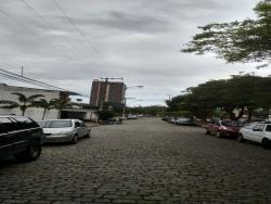 #211 - Apartamento para Venda em Campos dos Goytacazes - RJ