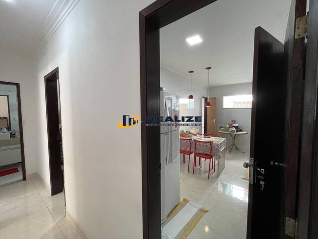 Apartamento para Venda em Campos dos Goytacazes - 2