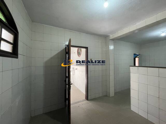 #2412 - Casa para Venda em Campos dos Goytacazes - RJ