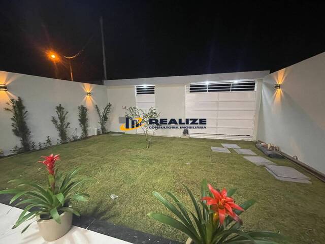 #2469 - Casa para Venda em Campos dos Goytacazes - RJ