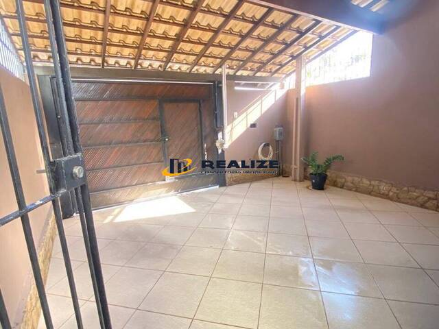 #2548 - Casa para Venda em Campos dos Goytacazes - RJ