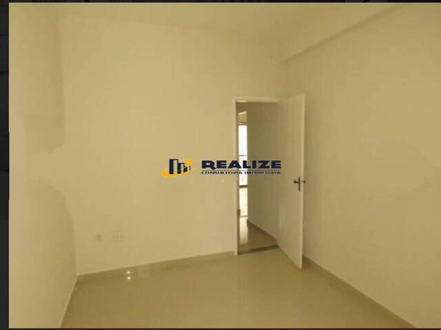 Apartamento para Venda em Campos dos Goytacazes - 4