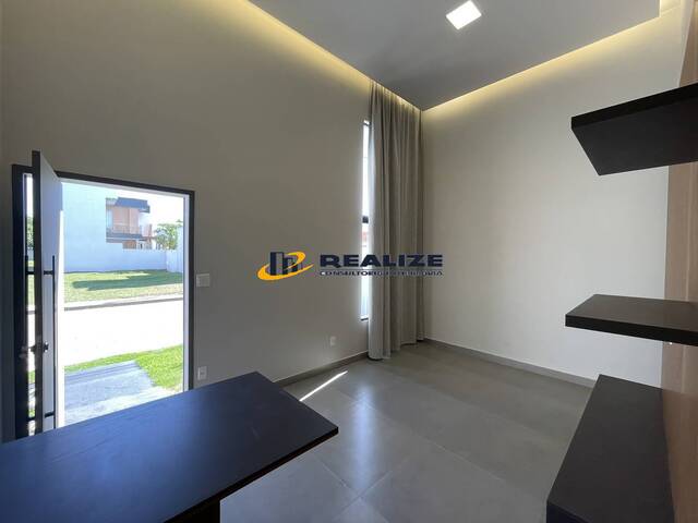#2727 - Casa para Venda em Campos dos Goytacazes - RJ