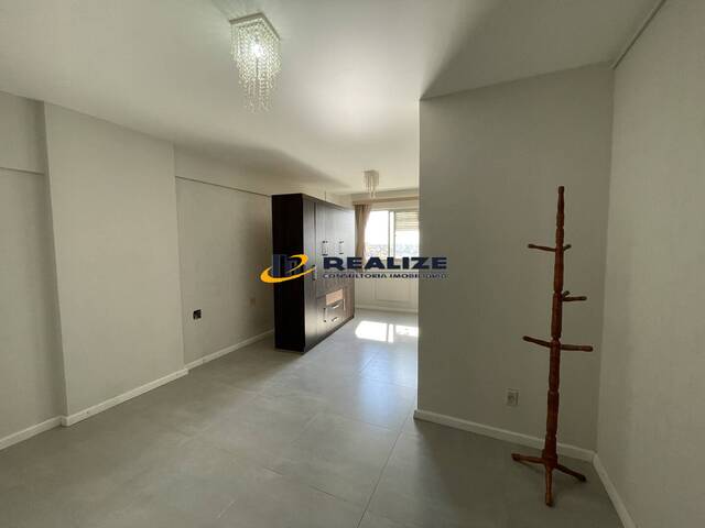 #2731 - Apartamento para Venda em Campos dos Goytacazes - RJ