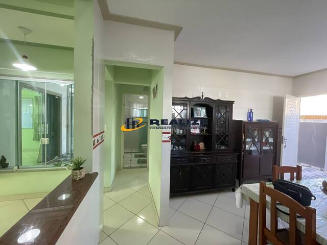 #2740 - Casa para Venda em Campos dos Goytacazes - RJ