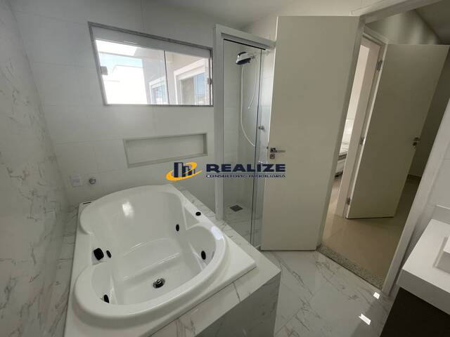 #2756 - Casa para Venda em Campos dos Goytacazes - RJ