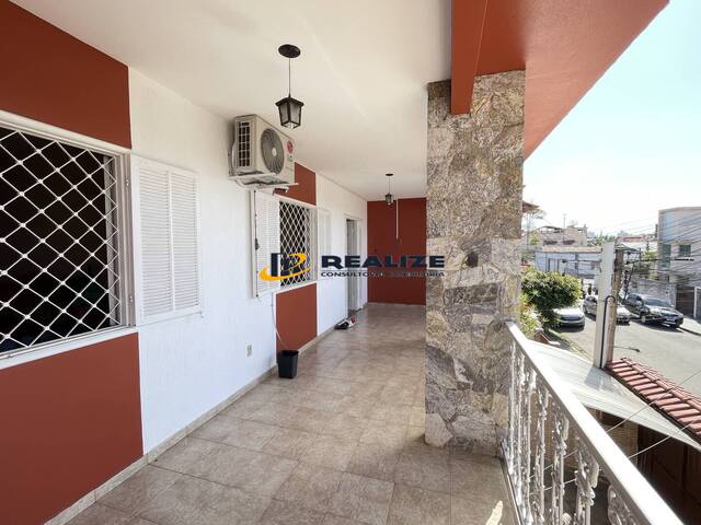 #2784 - Casa para Venda em Campos dos Goytacazes - RJ