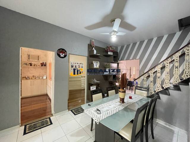 #2835 - Casa para Venda em Campos dos Goytacazes - RJ