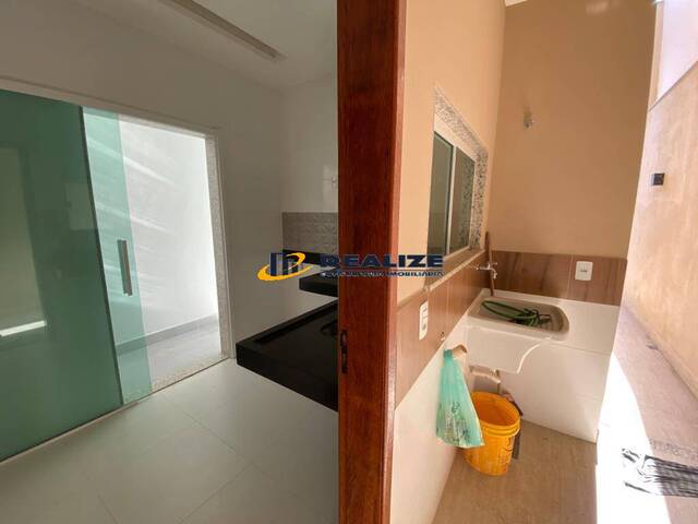 #2848 - Casa para Venda em Campos dos Goytacazes - RJ