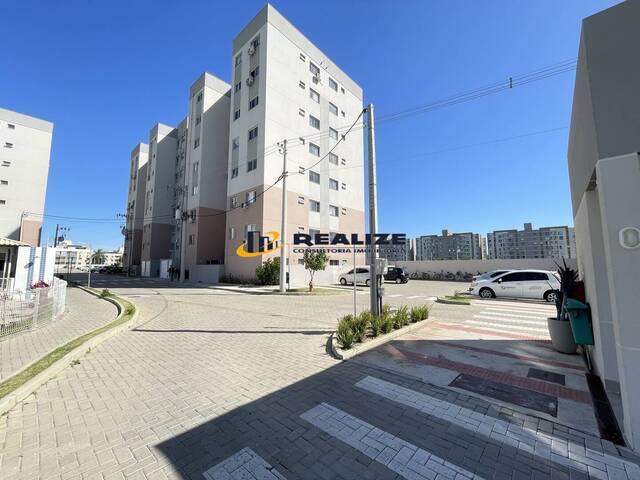 #2861 - Apartamento para Venda em Campos dos Goytacazes - RJ