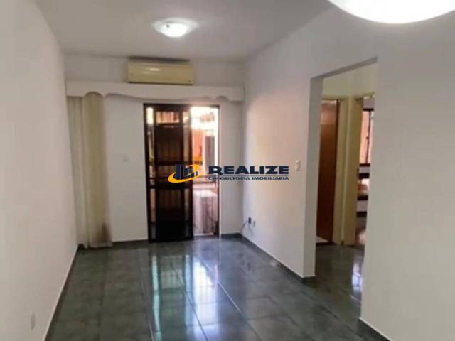 #2910 - Apartamento para Venda em Campos dos Goytacazes - RJ