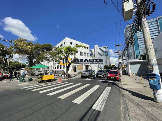 #2917 - Apartamento para Venda em Campos dos Goytacazes - RJ