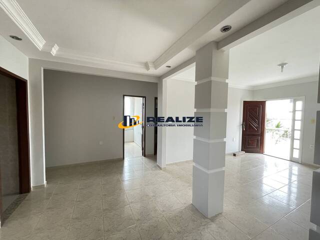 #2949 - Casa para Venda em Campos dos Goytacazes - RJ