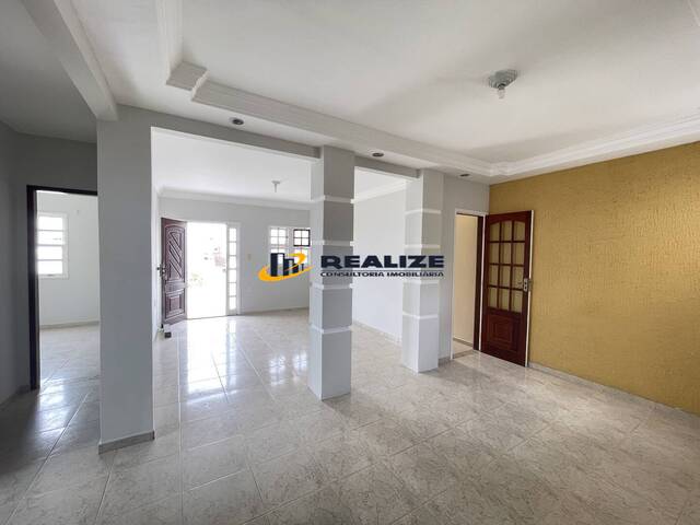 #2949 - Casa para Venda em Campos dos Goytacazes - RJ