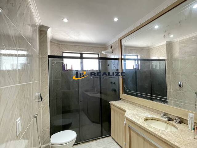Apartamento para Venda em Campos dos Goytacazes - 2