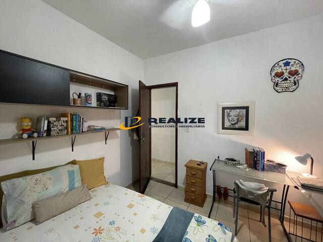 #3130 - Casa para Venda em Campos dos Goytacazes - RJ