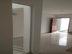 #320 - Casa para Venda em Campos dos Goytacazes - RJ